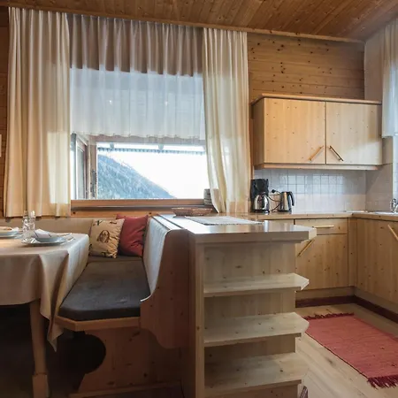 Haderlehn Lägenhetshotell 3*