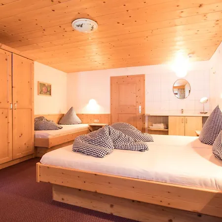 Haderlehn Lägenhetshotell